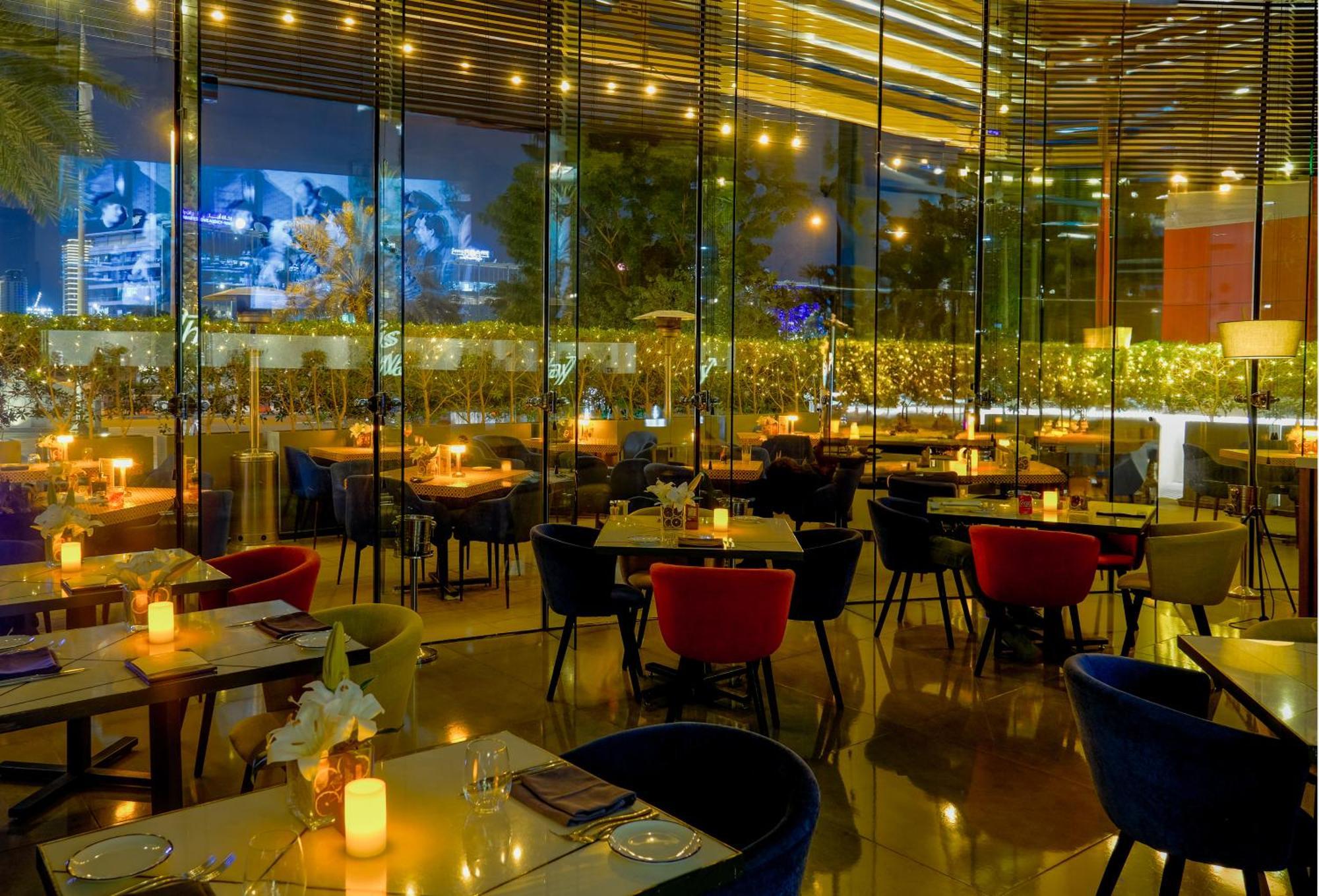 Media One Hotel Dubai Exterior photo